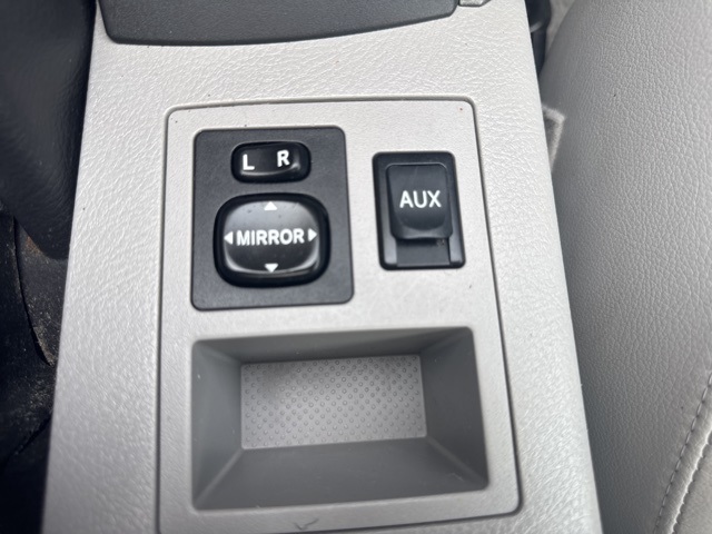 2011 Toyota RAV4 Limited photo 14