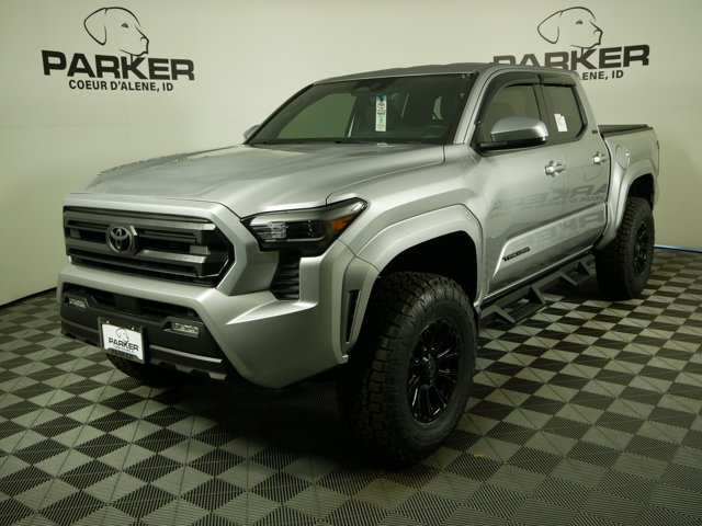 2025 Toyota Tacoma SR5's photo