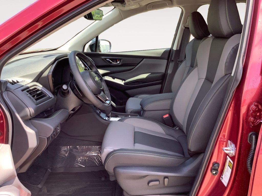 2025 Subaru Ascent Onyx Edition Touring photo 9