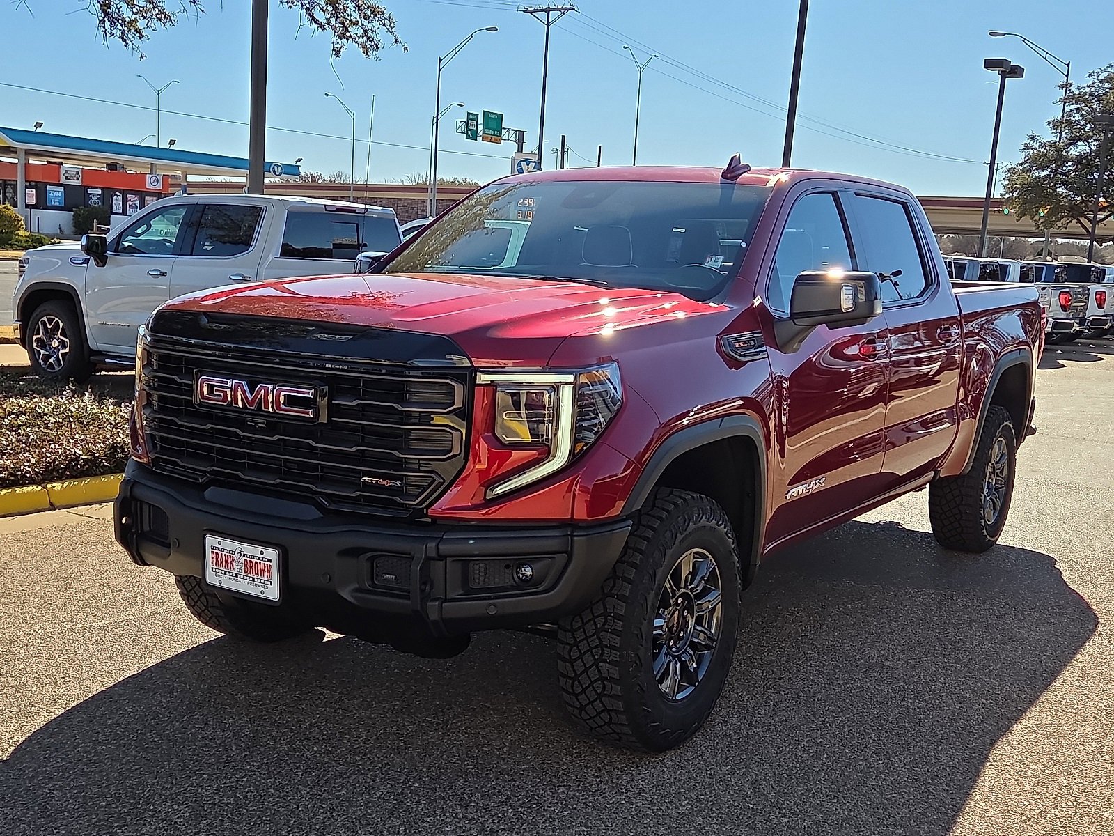 2026 GMC Sierra SLE's photo