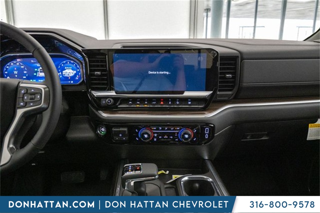 2026 Chevrolet Silverado RST photo 8