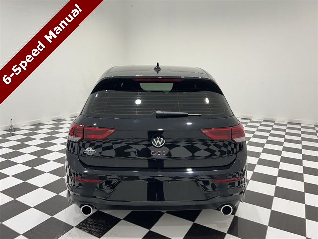 2023 Volkswagen Golf GTI SE photo 4