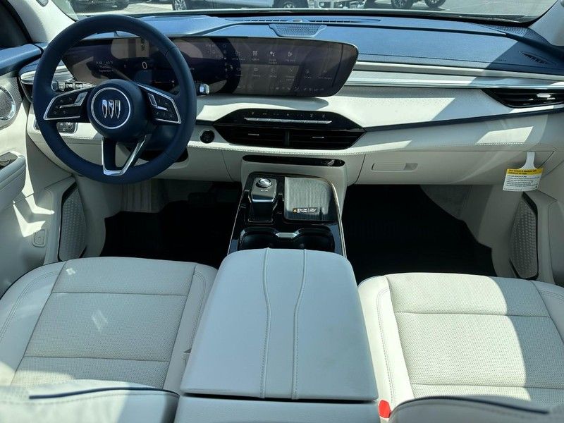 2026 Buick Enclave Avenir photo 7