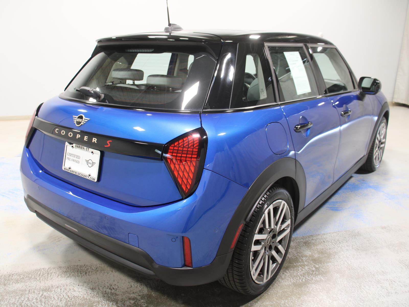 2025 Mini Cooper 4 Door Hardtop S photo 8