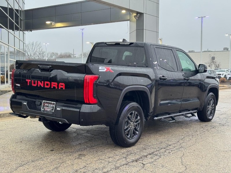 2024 Toyota Tundra SR5 photo 3