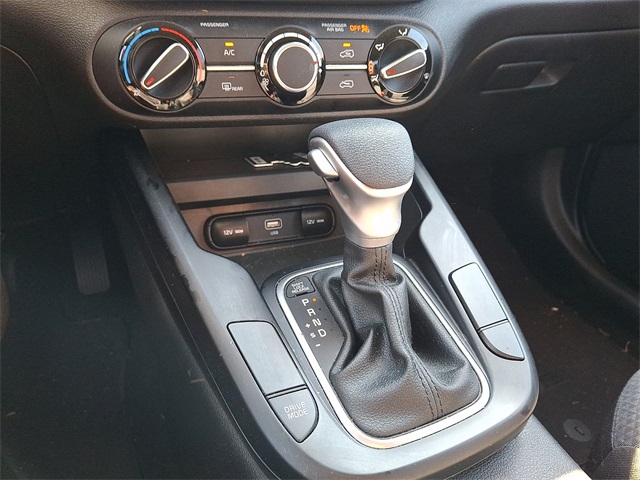 2023 Kia Soul LX photo 14