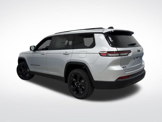 2025 Jeep Grand Cherokee Altitude X photo 2