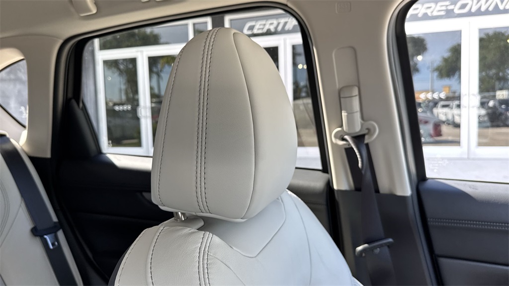 2024 Mazda CX-5 2.5 S Preferred photo 19
