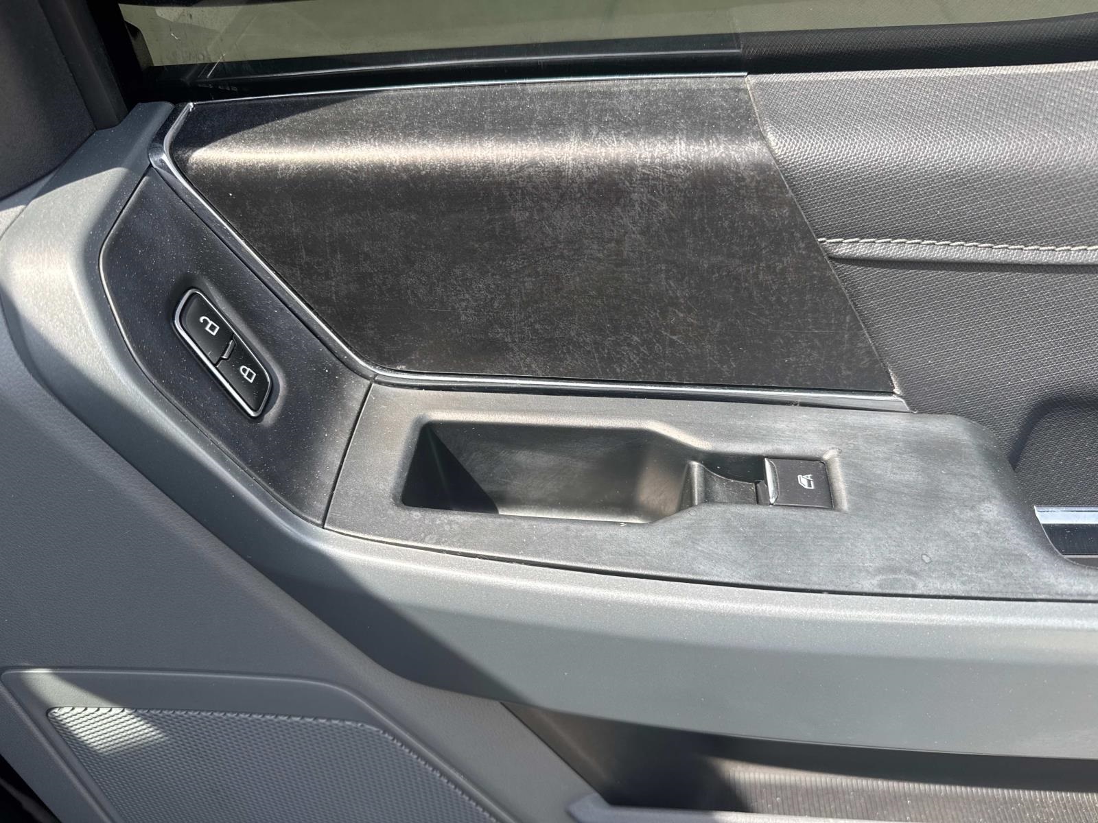 2023 Ford F-150 XLT photo 13