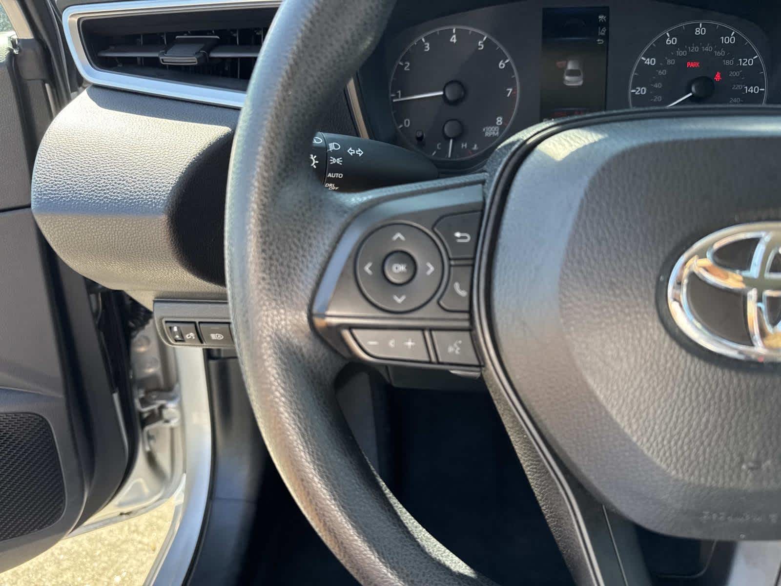 2024 Toyota Corolla LE photo 39