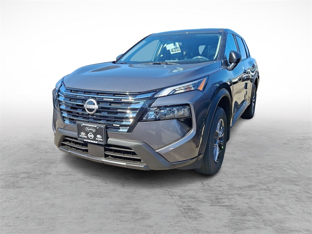 2026 Nissan Rogue S photo 3
