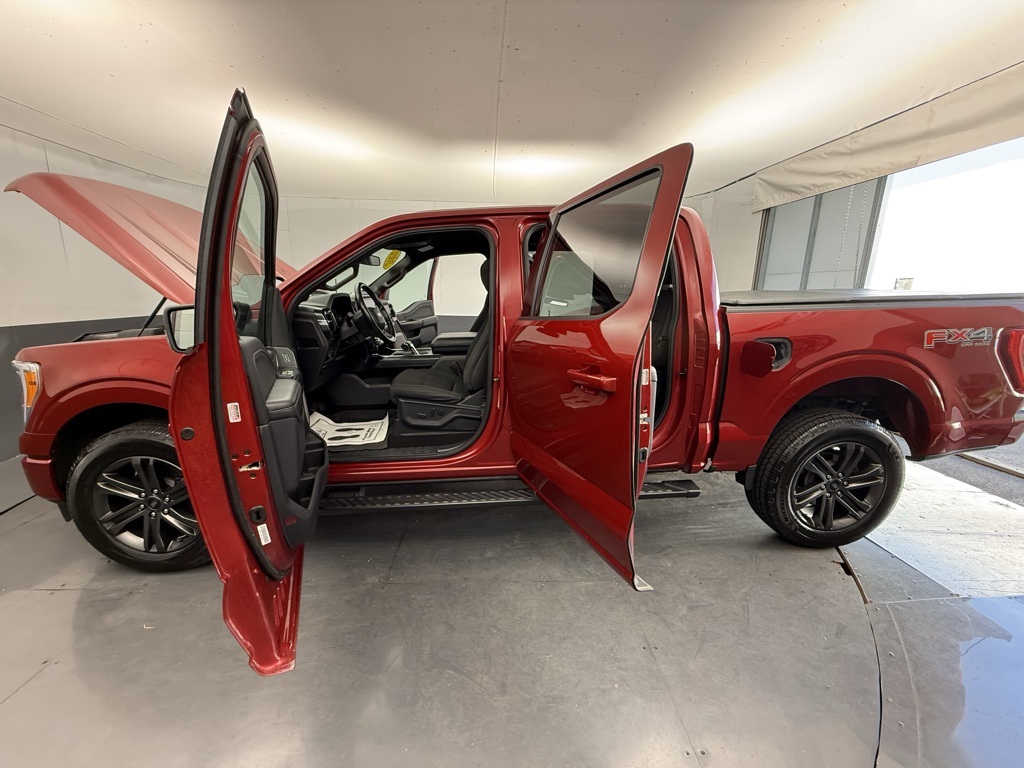 2022 Ford F-150 XLT photo 12