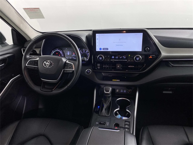 2023 Toyota Highlander Hybrid XLE photo 10