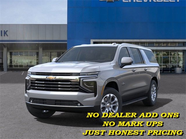2025 Chevrolet Suburban LT photo 5