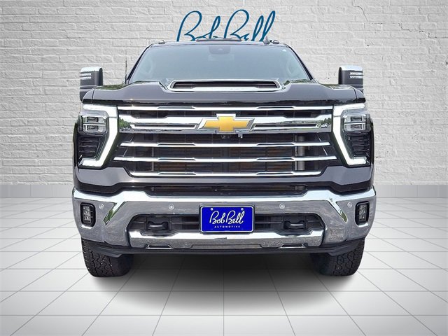 2024 Chevrolet Silverado 2500HD LTZ photo 2