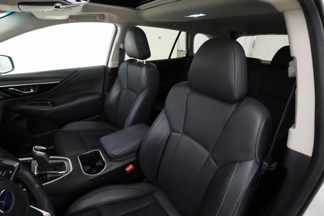 2022 Subaru Outback Limited XT photo 10