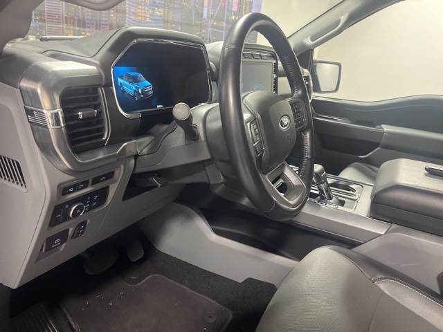 2022 Ford F-150 Lariat photo 9