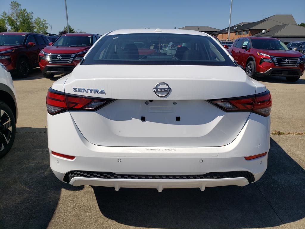 2025 Nissan Sentra SV photo 5