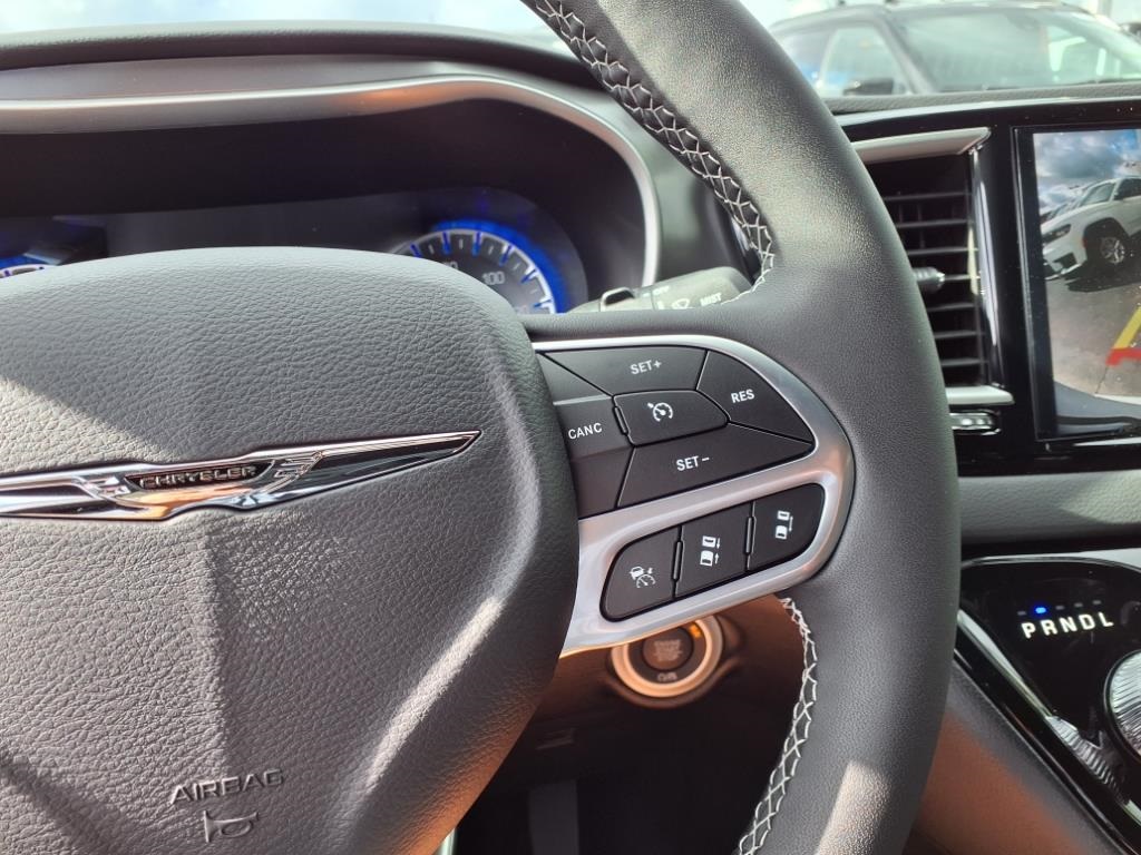 2026 Chrysler Voyager LX photo 18