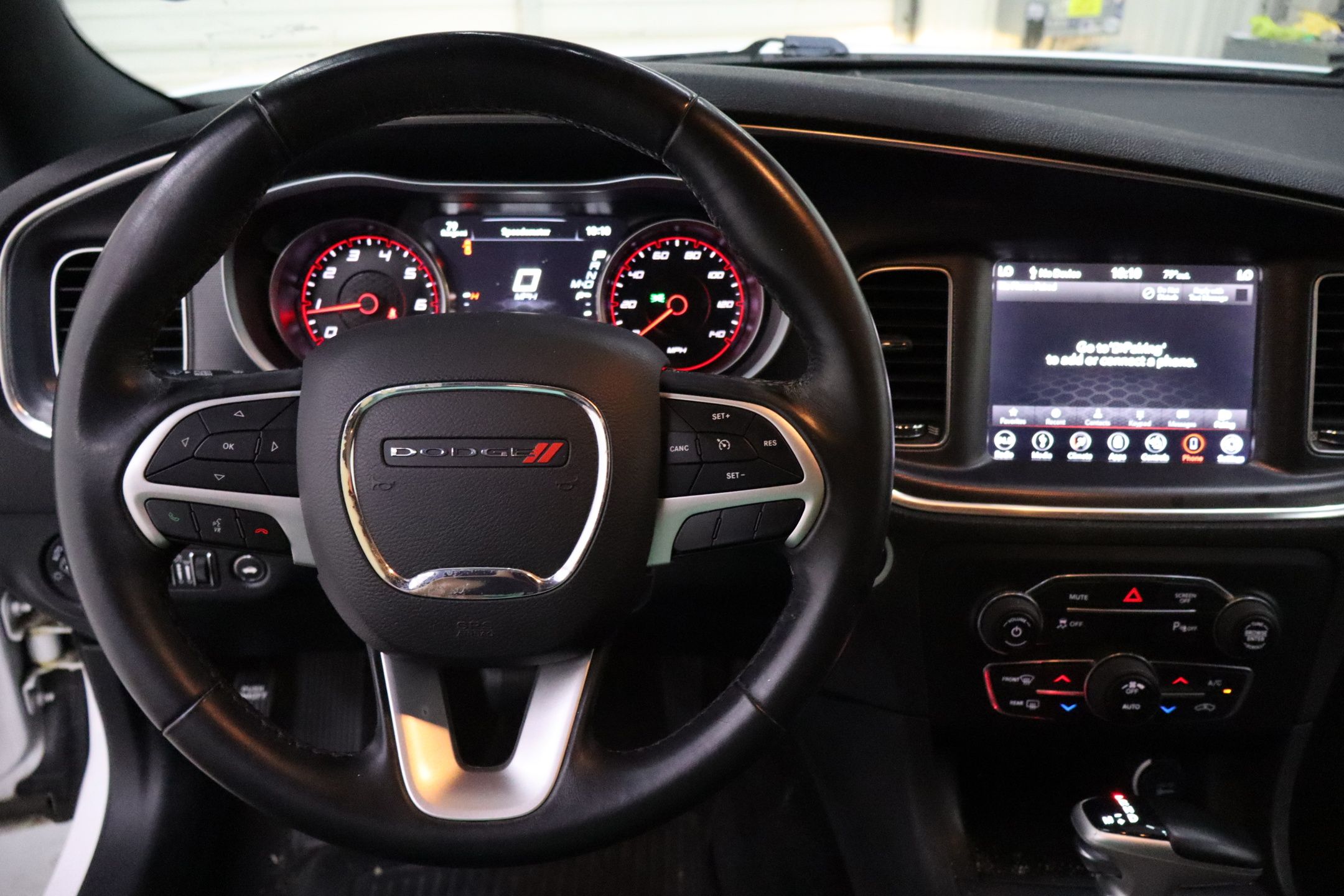 2018 Dodge Charger SXT Plus photo 16