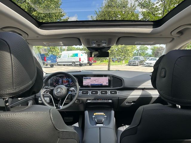 2025 Mercedes Benz GLS 450 4MATIC photo 24