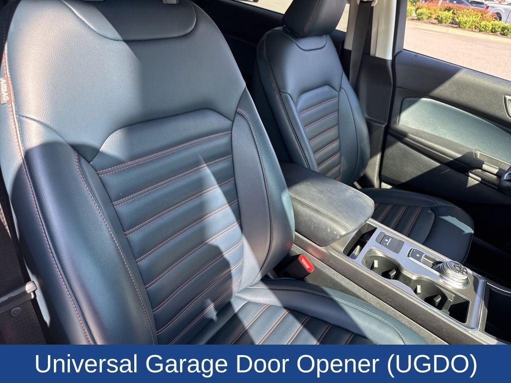 2022 Ford Edge SEL photo 19