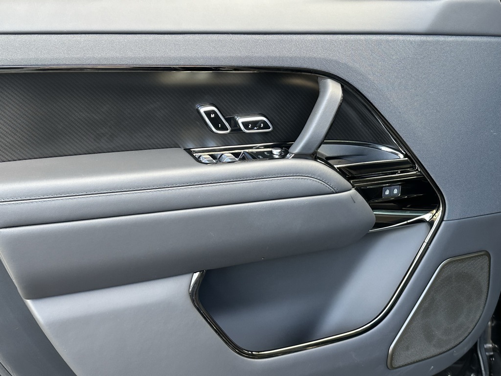2024 Land Rover Range Rover Sport photo 9