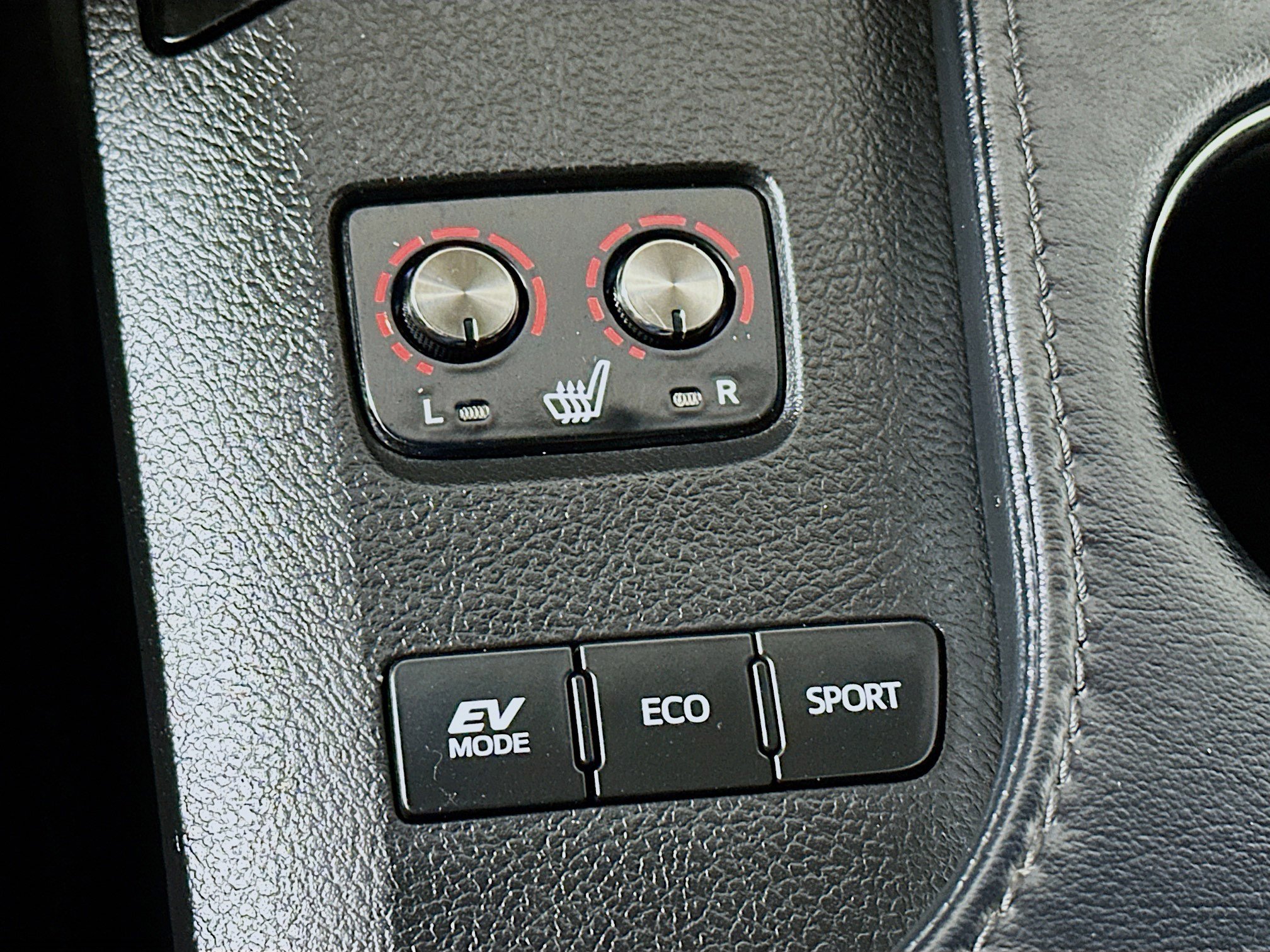 2013 Toyota Avalon Hybrid XLE Premium photo 18