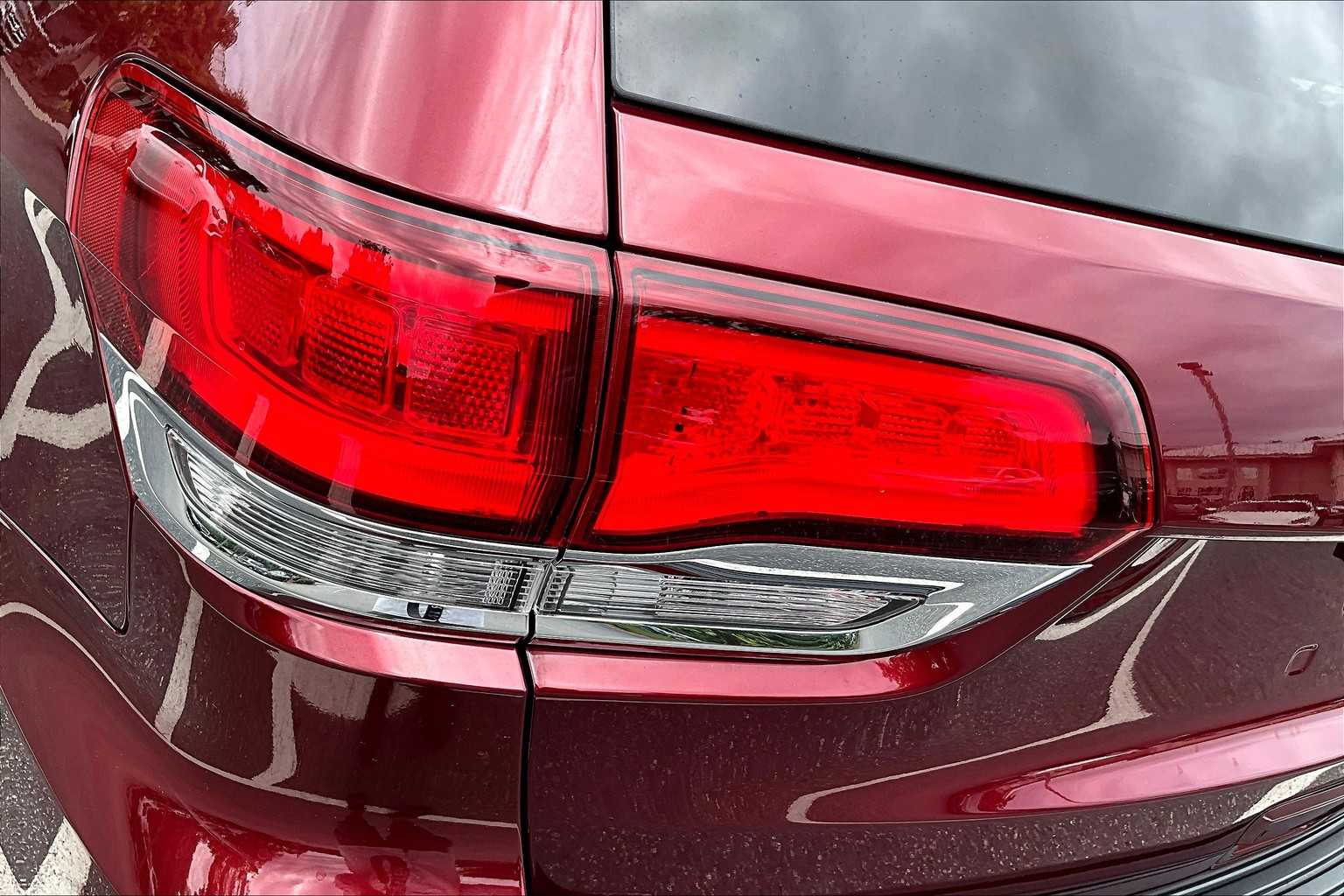 2021 Jeep Grand Cherokee Laredo E photo 27