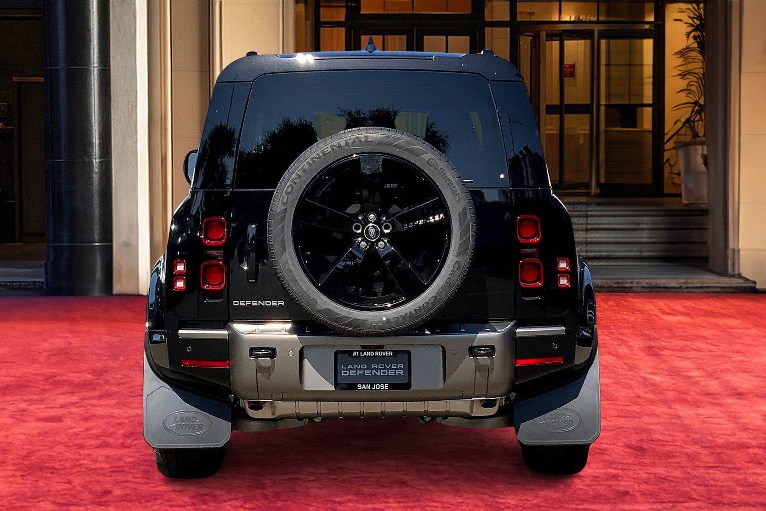 2025 Land Rover Defender 90 X-Dynamic SE photo 3