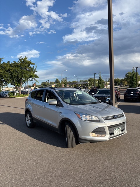2016 Ford Escape SE photo 2