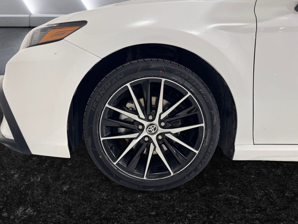 2023 Toyota Camry SE photo 25