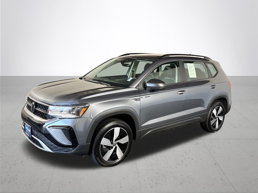 2024 Volkswagen Taos S photo 2