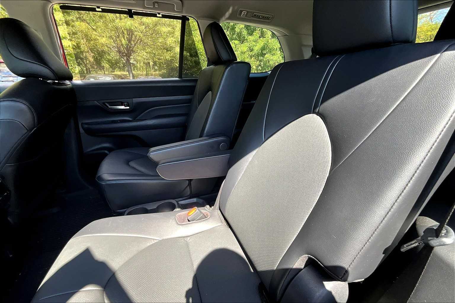 2024 Toyota Grand Highlander XLE AWD photo 15