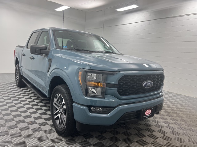 2023 Ford F-150 XL's photo