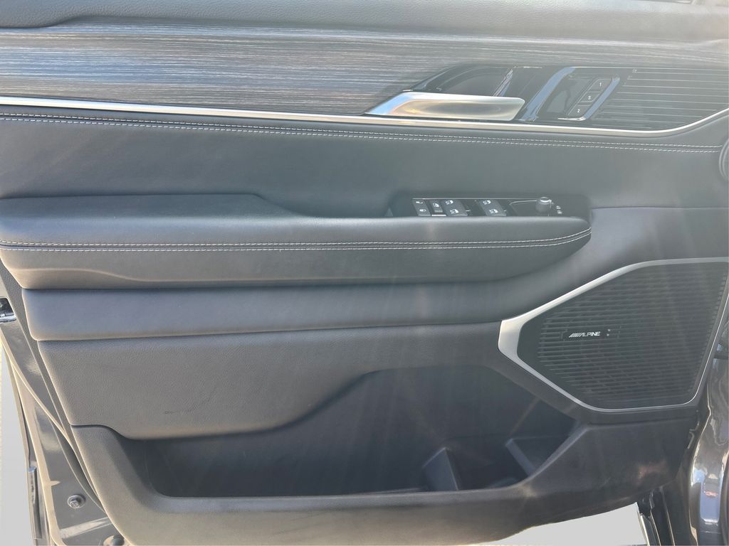 2023 Jeep Wagoneer Series III photo 19