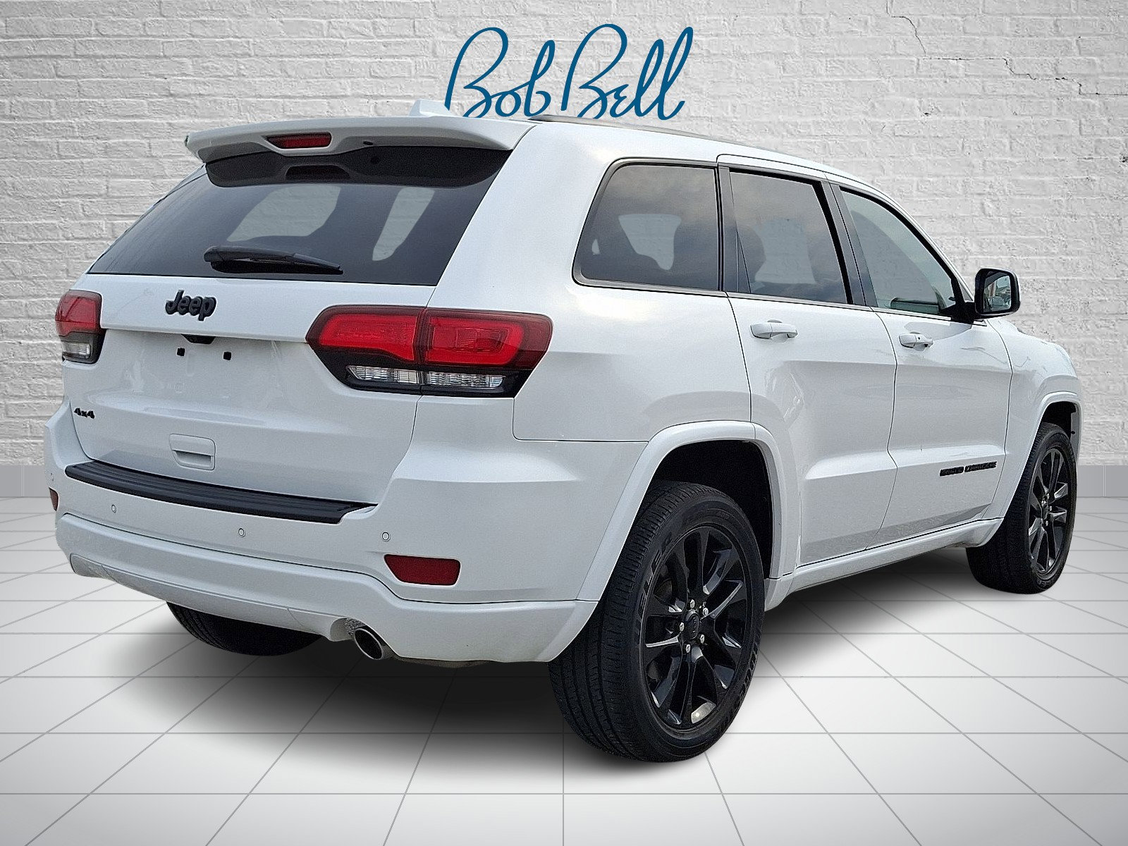 2021 Jeep Grand Cherokee Laredo X photo 4