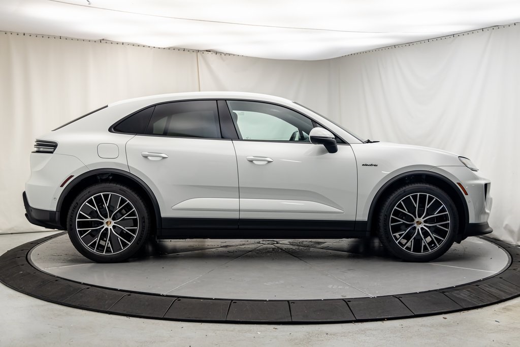 2024 Porsche Macan Electric 4 photo 8