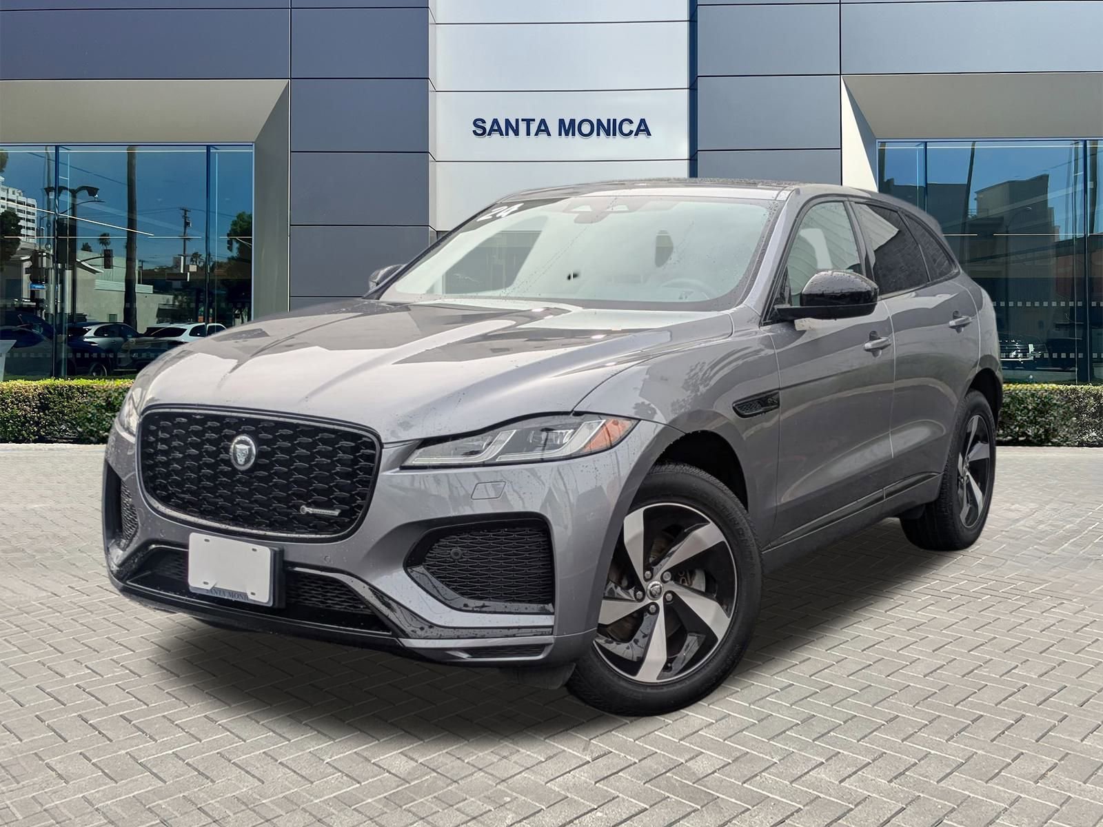 2024 Jaguar F-PACE R-Dynamic S's photo