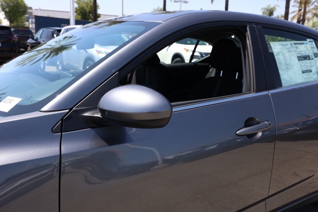 2025 Nissan Sentra SV photo 12