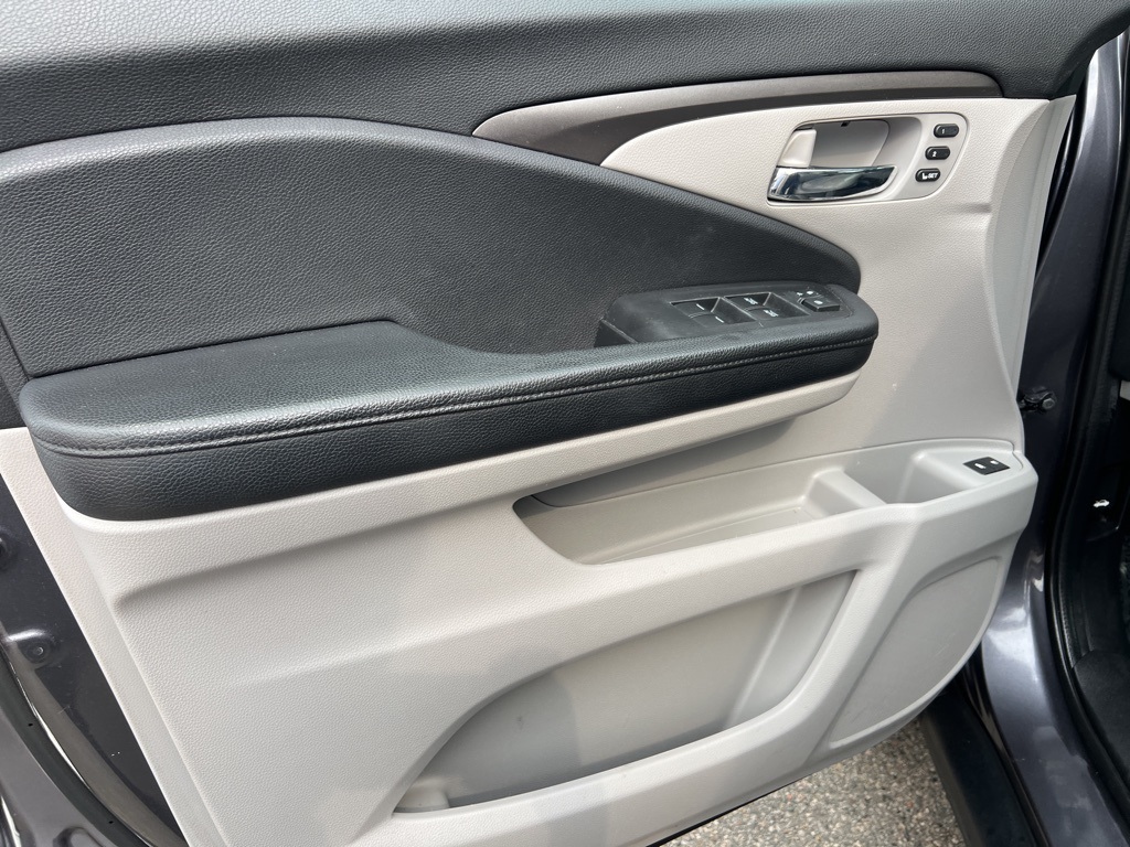 2019 Honda Pilot EX-L photo 24