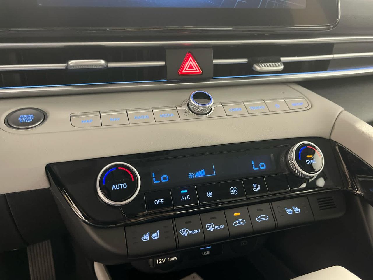 2025 Hyundai Elantra Hybrid Limited photo 38
