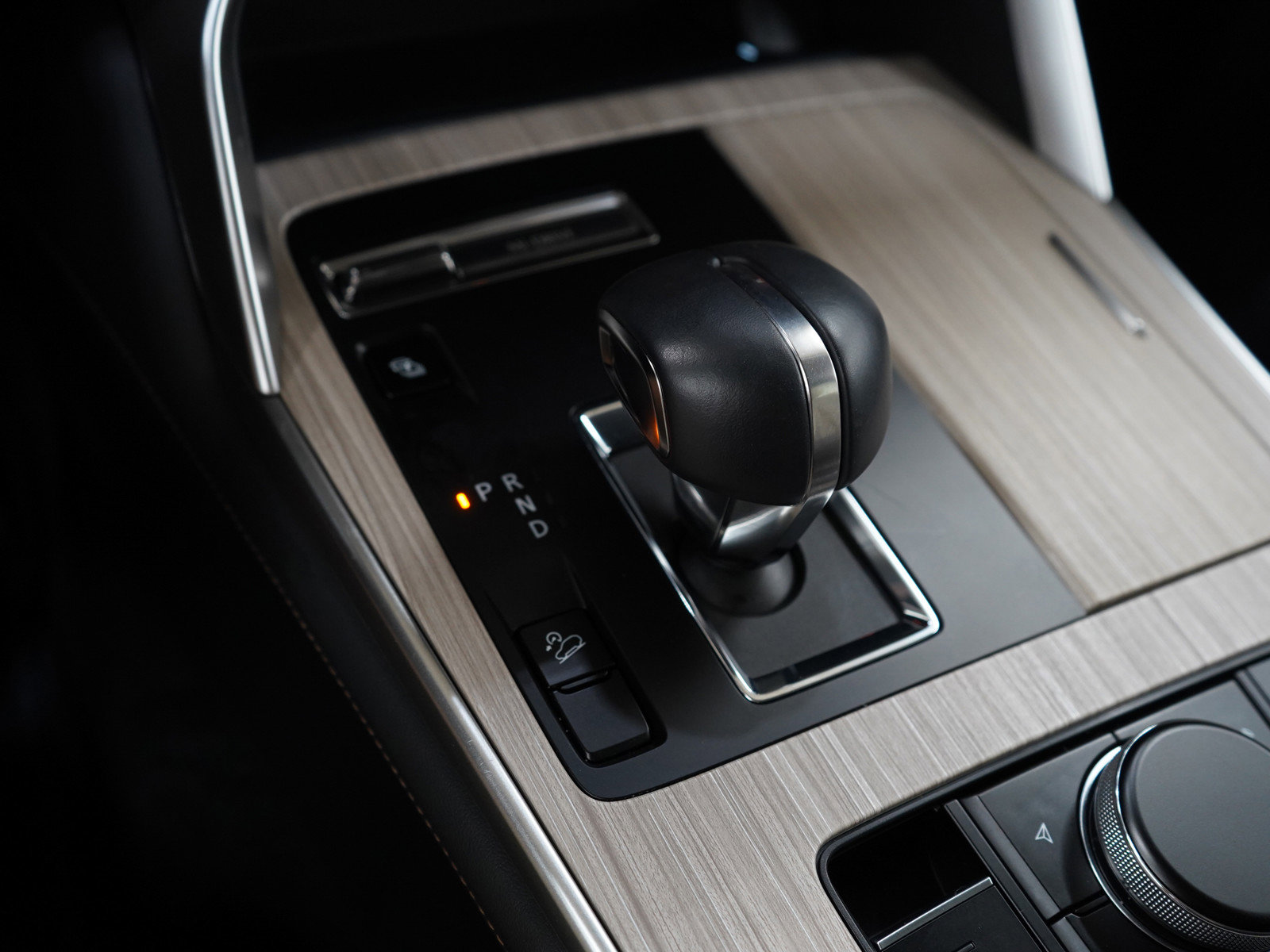 2025 Mazda CX-90 Preferred photo 24