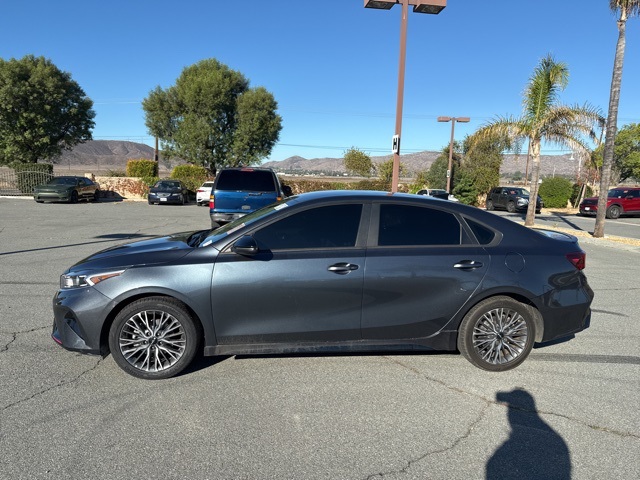 2023 Kia Forte GT-Line photo 4