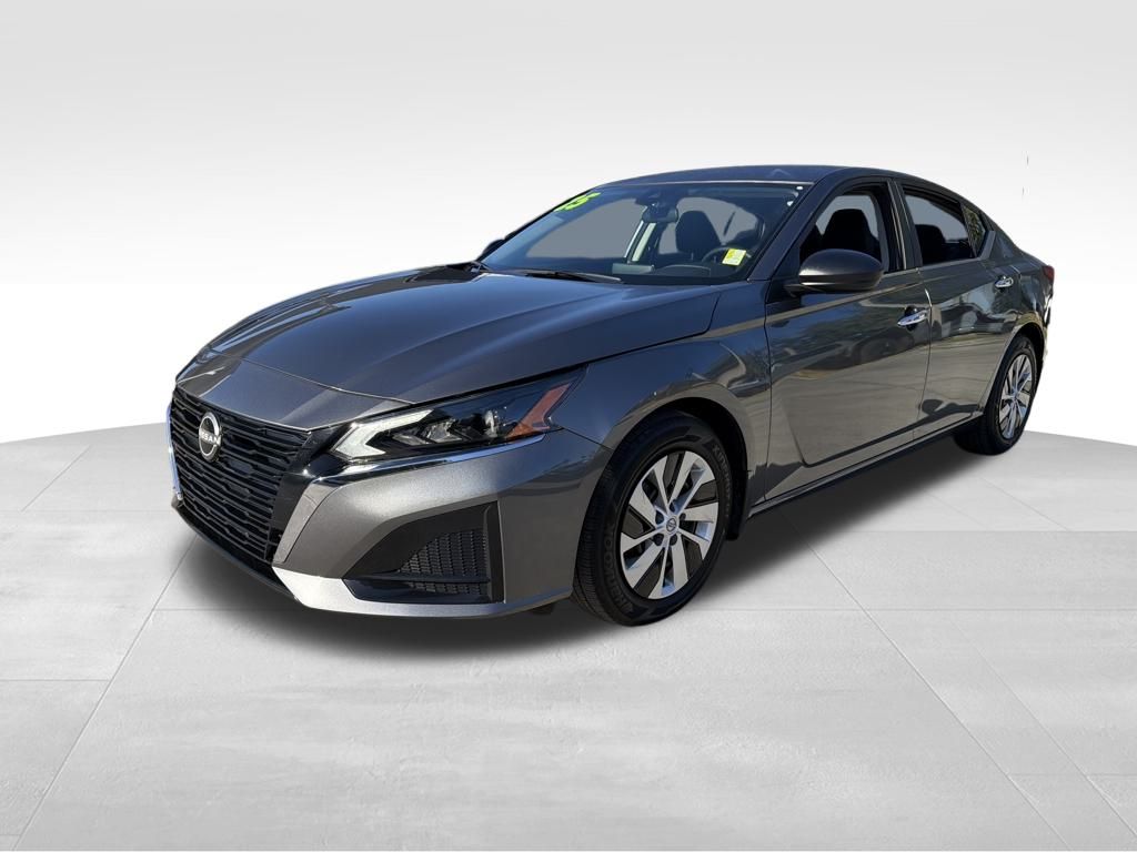 2025 Nissan Altima 2.5 S photo 3