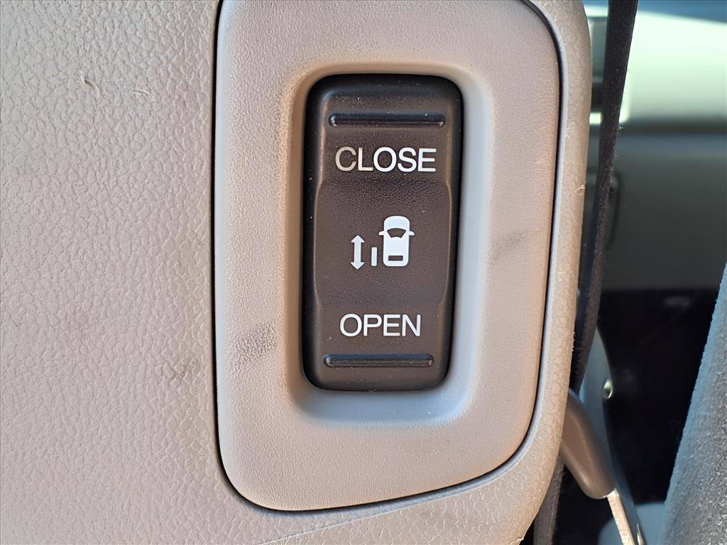2016 Honda Odyssey SE photo 17