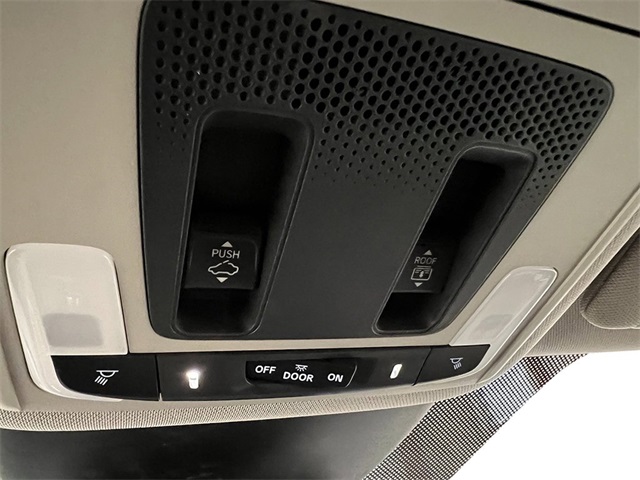 2025 Honda Pilot Touring photo 20