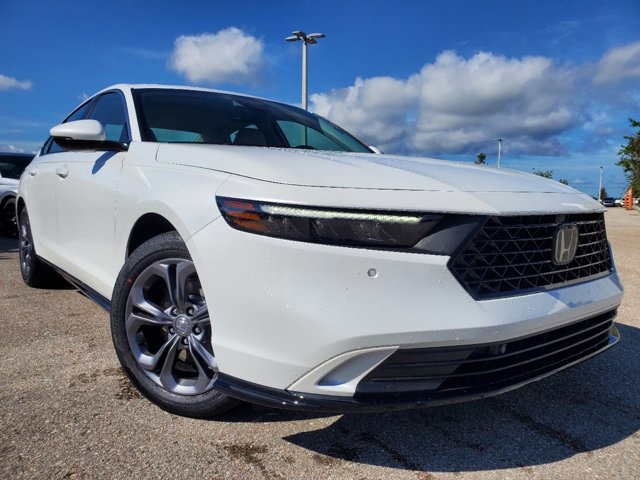 2025 Honda Accord Hybrid EX-L photo 2