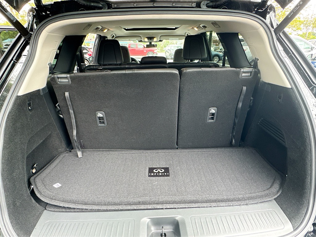2026 Infiniti QX60 Luxe photo 29