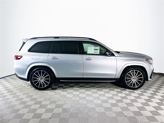 2026 Mercedes Benz GLS 450 4MATIC photo 6